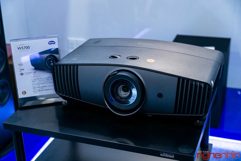 BenQ ra mắt hai mẫu máy chiếu 4K UHD, tích hợp công nghệ Cinematic Color giá từ 60 triệu ảnh 1 BenQ ra mắt hai mẫu máy chiếu 4K UHD, tích hợp công nghệ Cinematic Color giá từ 60 triệu ảnh 1