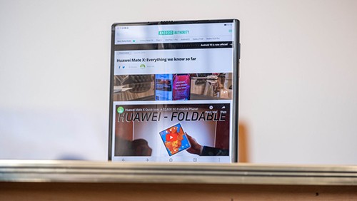 Mate X có chi phí sửa màn hình đắt hơn 1.000 USD. Ảnh:Androidauthority. Mate X có chi phí sửa màn hình đắt hơn 1.000 USD. Ảnh:Androidauthority.