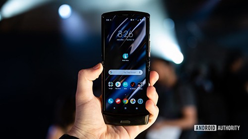 Razr 2019 có phí sửa chữa màn hình phải chăng. Ảnh:AndroidAuthority. Razr 2019 có phí sửa chữa màn hình phải chăng. Ảnh:AndroidAuthority.