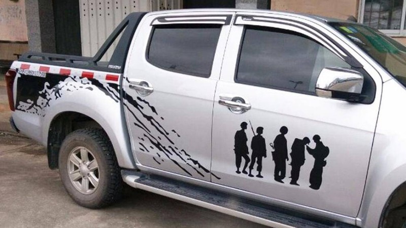 Chủ xe muốn dán decal toàn bộ xe thì phải làm thủ tục thay đổi màu xe nếu như không muốn bị từ chối đăng kiểm Chủ xe muốn dán decal toàn bộ xe thì phải làm thủ tục thay đổi màu xe nếu như không muốn bị từ chối đăng kiểm