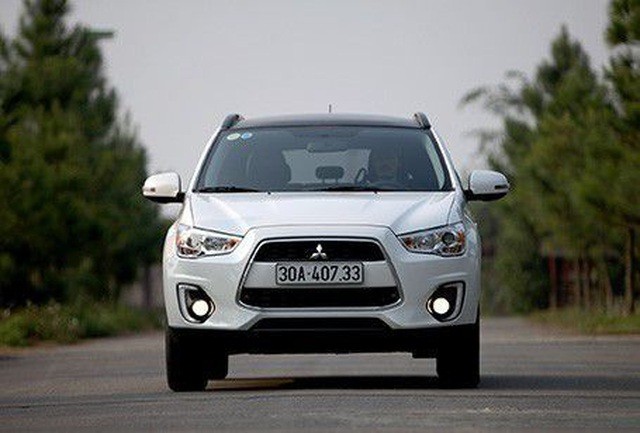 Hồi tháng 6/2019, mẫu Mitsubishi Outlander Sport 2015 cũng đã bị triệu hồi để sửa lỗi do chụp bụi ở cốt (trục) phanh tay ở kẹp phanh sau không phù hợp. Hồi tháng 6/2019, mẫu Mitsubishi Outlander Sport 2015 cũng đã bị triệu hồi để sửa lỗi do chụp bụi ở cốt (trục) phanh tay ở kẹp phanh sau không phù hợp.