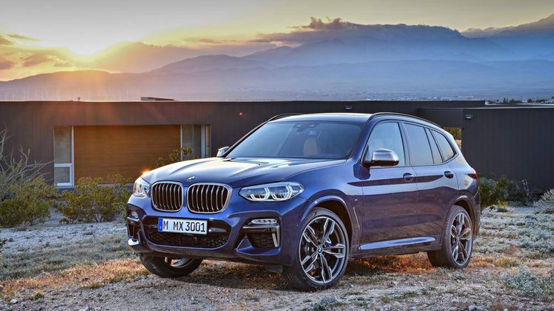 Tại Việt Nam, BMW X3 nằm cùng phân khúc và tầm giá với Mercedes-Benz GLC, Audi Q5, Volkswagen Tiguan hay Volvo XC60 Tại Việt Nam, BMW X3 nằm cùng phân khúc và tầm giá với Mercedes-Benz GLC, Audi Q5, Volkswagen Tiguan hay Volvo XC60
