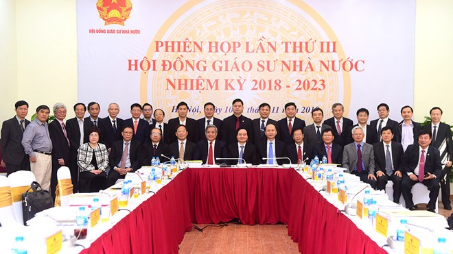 Dự kiến chỉ có 28 ủy viên Hội đồng giáo sư nhà nước mới phải công khai lý lịch khoa học chứ không phải tất cả thành viên phải công khai Ảnh Huy Huy Dự kiến chỉ có 28 ủy viên Hội đồng giáo sư nhà nước mới phải công khai lý lịch khoa học chứ không phải tất cả thành viên phải công khai Ảnh Huy Huy