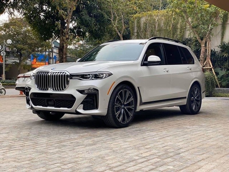 BMW X7 thế hệ mới 2020 được đại lý giảm trực tiếp vào giá bán 350 triệu đồng BMW X7 thế hệ mới 2020 được đại lý giảm trực tiếp vào giá bán 350 triệu đồng