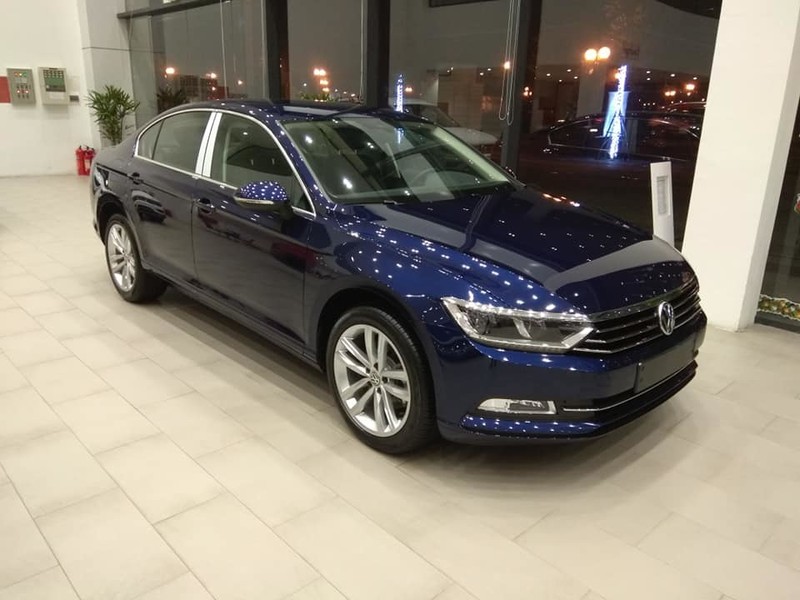 Volkswagen Passat BlueMotion High ưu đãi 177,6 triệu đồng xuống còn 1 tỷ 302,4 triệu đồng. Volkswagen Passat BlueMotion High ưu đãi 177,6 triệu đồng xuống còn 1 tỷ 302,4 triệu đồng.