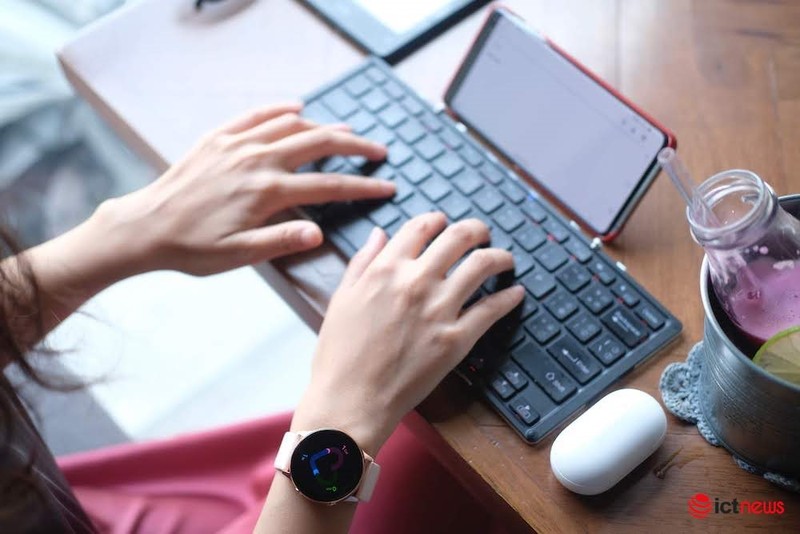 Chiến dịch “Gói cứu trợ VRW” ra đời với sứ mệnh kêu gọi cộng đồng công nghệ Việt đồng lòng, chung tay để hỗ trợ tối đa các doanh nghiệp vượt qua khó khăn do dịch Covid-19 gây ra (Ảnh minh họa: Hải Đăng) Chiến dịch “Gói cứu trợ VRW” ra đời với sứ mệnh kêu gọi cộng đồng công nghệ Việt đồng lòng, chung tay để hỗ trợ tối đa các doanh nghiệp vượt qua khó khăn do dịch Covid-19 gây ra (Ảnh minh họa: Hải Đăng)