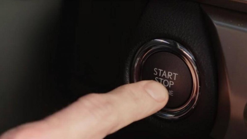 Đối với ô tô lâu ngày không sử dụng, bình ắc-quy có thể bị hư hỏng, mất khả năng sạc lại hoặc giảm điện thế khiến xe không thể khởi động Đối với ô tô lâu ngày không sử dụng, bình ắc-quy có thể bị hư hỏng, mất khả năng sạc lại hoặc giảm điện thế khiến xe không thể khởi động