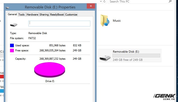 Máy tính nhận diện chiếc thẻ nhớ này có dung lượng 250GB. Máy tính nhận diện chiếc thẻ nhớ này có dung lượng 250GB.