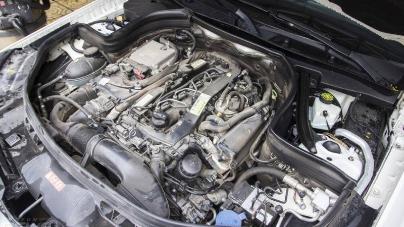 Khi bị ngập nước, hệ thống điện trong xe có thể bị chập cháy, gỉ sét Khi bị ngập nước, hệ thống điện trong xe có thể bị chập cháy, gỉ sét