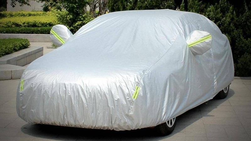 Các sản phẩm bạt chống nóng phổ biến hiện nay trên thị trường thường có lớp phản quang dạng tráng nhôm và tráng bạc