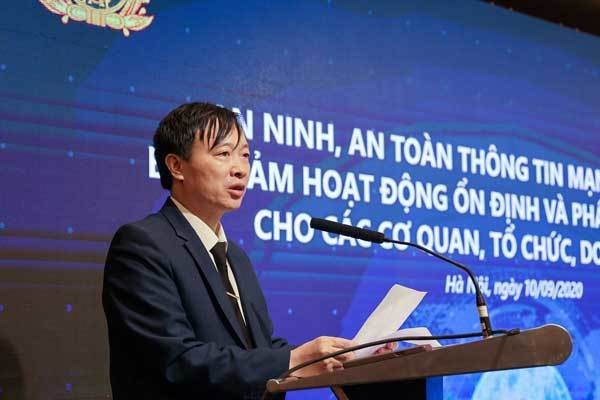 Đại tá Nguyễn Ngọc Cường, Phó Cục trưởng Cục An ninh mạng và phòng, chống tội phạm công nghệ cao cho biết Cục đã phát hiện trên trang mạng raidforums.com rao bán gói dữ liệu chứa thông tin khoảng 41 triệu người dùng Việt Nam. Đại tá Nguyễn Ngọc Cường, Phó Cục trưởng Cục An ninh mạng và phòng, chống tội phạm công nghệ cao cho biết Cục đã phát hiện trên trang mạng raidforums.com rao bán gói dữ liệu chứa thông tin khoảng 41 triệu người dùng Việt Nam.