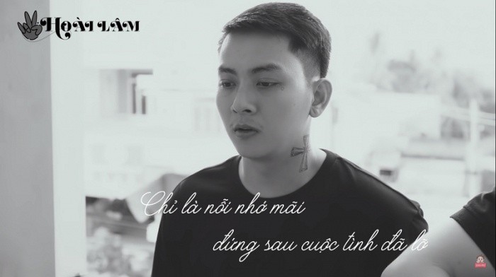 "Hoa nở không màu" của Hoài Lâm dù hit và lượt xem "khủng" nhưng chỉ loanh quanh ở top 8