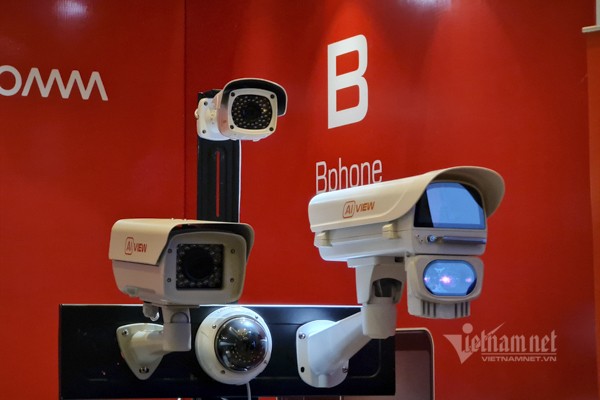 Dự thảo Đề án đề xuất tăng cường việc đào tạo kỹ sư, cử nhân các chuyên ngành về công nghệ số, kinh tế số, xã hội số. Trong đó, các chuyên ngành cần được mở mới là trí tuệ nhân tạo (AI), điện toán đám mây, IoT, blockchain, công nghệ mạng thế hệ mới, tự động hoá, robot thông minh, khoa học dữ liệu, công nghệ tài chính,…