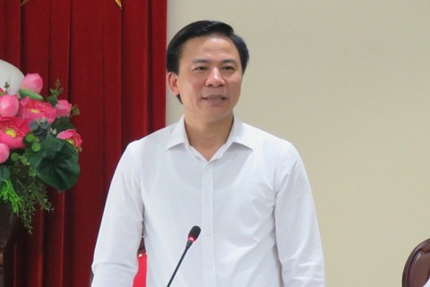 Đồng chí Bí thư Tỉnh ủy Đỗ Trọng Hưng phát biểu kết luận tại buổi làm việc. Đồng chí Bí thư Tỉnh ủy Đỗ Trọng Hưng phát biểu kết luận tại buổi làm việc.