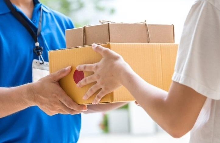 Tráo đổi, trộm cắp bưu gửi có thể bị xử lý hình sự ảnh 1 Tráo đổi, trộm cắp bưu gửi có thể bị xử lý hình sự ảnh 1