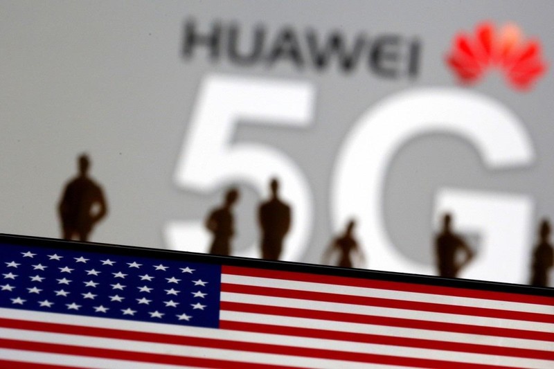 Ngoài các thiết bị 5G, những sản phẩm công nghệ cao cũng là đối tượng bị nhắm đến khi muốn bán cho Huawei. Ảnh: Reuters.