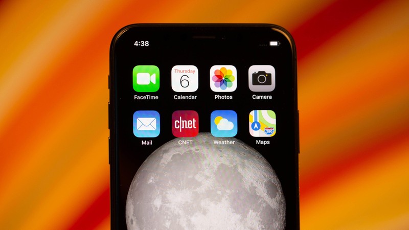 Hàng refurbished có thể giúp bạn tiết kiệm một khoản kha khá (Ảnh: Angela Lang/CNET)