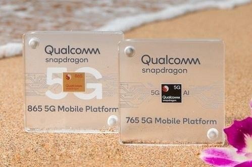 Chip Qualcomm Snapdragon 765 tích hợp modem 5G được trang bị trên các dòng smartphone 5G tầm trung, trong đó có Oppo Reno5 5G. Ảnh: Anand Tech. Chip Qualcomm Snapdragon 765 tích hợp modem 5G được trang bị trên các dòng smartphone 5G tầm trung, trong đó có Oppo Reno5 5G. Ảnh: Anand Tech.