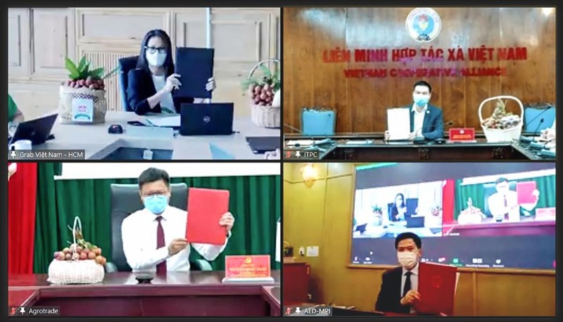 Lễ kết trực tuyến Biên bản ghi nhớ về thực hiện chương trình hợp tác hỗ trợ chuyển đổi số, kết nối tiêu thụ nông sản. Ảnh:VGP/Nguyễn Hoàng Lễ kết trực tuyến Biên bản ghi nhớ về thực hiện chương trình hợp tác hỗ trợ chuyển đổi số, kết nối tiêu thụ nông sản. Ảnh:VGP/Nguyễn Hoàng