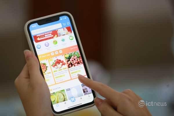 Ứng dụng công nghệ và giải bài toán thị trường được xem là đòn bẩy cho nông nghiệp và nông dân Việt Nam. Ứng dụng công nghệ và giải bài toán thị trường được xem là đòn bẩy cho nông nghiệp và nông dân Việt Nam.