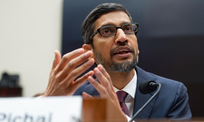 Sundar Pichai trong một cuộc điều trần trước quốc hội Mỹ. Ảnh: AFP.