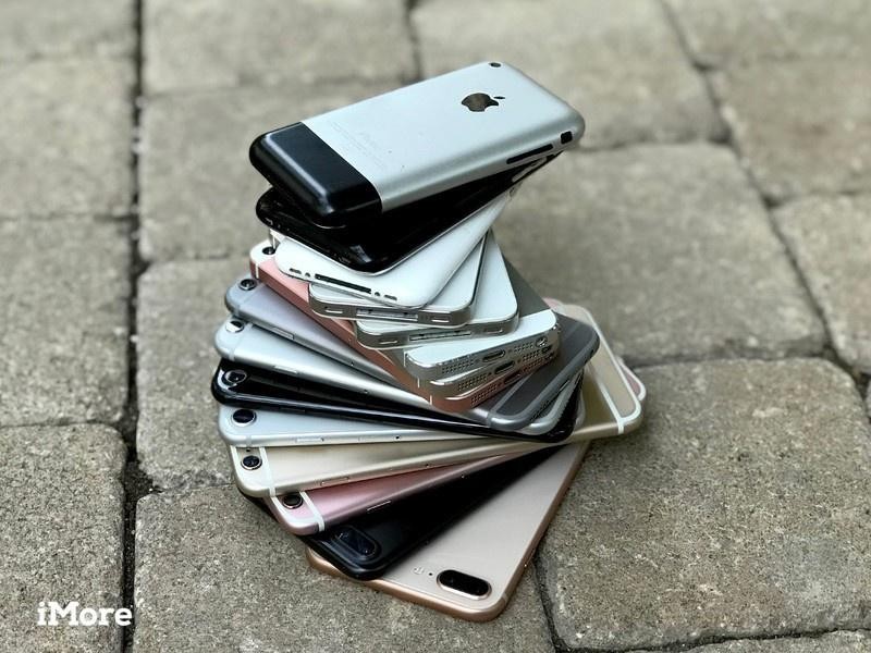 Việc mua mới iPhone liên tục sẽ tạo ra lượng rác thải điện tử lớn. Ảnh: iMore.