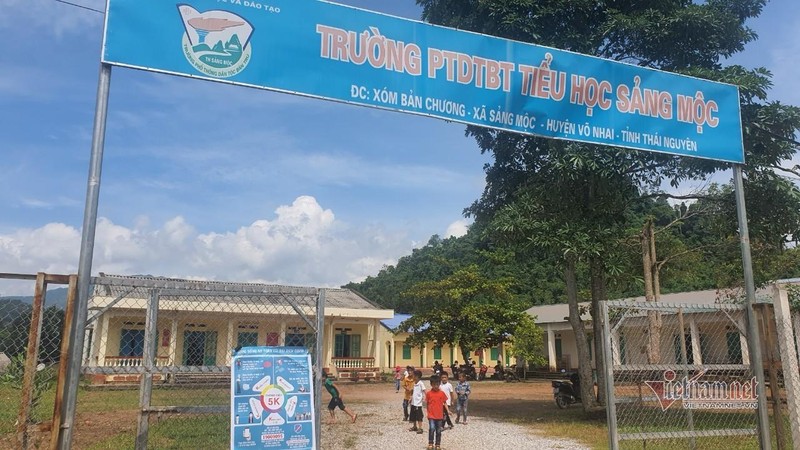 Những "công dân số" tương lai của Sảng Mộc.