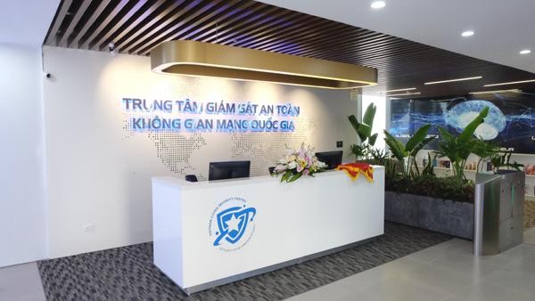 Trung tâm Giám sát an toàn không gian mạng quốc gia (National Cyber Security Center - NCSC) là cơ quan có chức năng giám sát, hỗ trợ bảo đảm ATTT cho người dân, doanh nghiệp và các hệ thống thông tin của Đảng, Nhà nước. Ảnh: Trọng Đạt