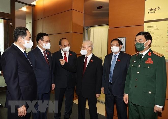 Tổng Bí thư Nguyễn Phú Trọng với các lãnh đạo Đảng, Nhà nước tại Phiên khai mạc Kỳ họp thứ hai, Quốc hội khóa XV. (Ảnh: Trí Dũng/TTXVN)(Ảnh: Trí Dũng/TTXVN)