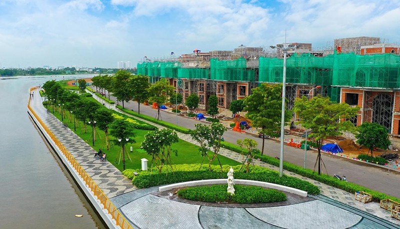 Van Phuc City đã được phủ xanh bóng cây và được bao quanh bởi sông Sài Gòn Van Phuc City đã được phủ xanh bóng cây và được bao quanh bởi sông Sài Gòn
