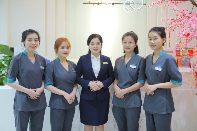 Đội ngũ chuyên gia, chuyên viên giàu kinh nghiệm tại Venesa.