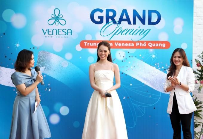 Tiktoker Chi Kim Hoàng đến tham gia sự kiện và trải nghiệm dịch vụ tại Venesa Phổ Quang,