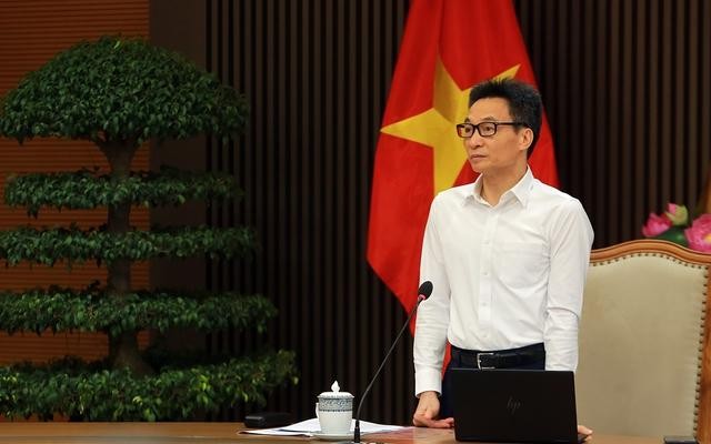 Phó Thủ tướng Vũ Đức Đam: Giải quyết những khó khăn trong mua sắm, đấu thầu thuốc, vật tư, trang thiết bị y tế không phải chỉ bằng mệnh lệnh hành chính - Ảnh: VGP/Đình Nam. Phó Thủ tướng Vũ Đức Đam: Giải quyết những khó khăn trong mua sắm, đấu thầu thuốc, vật tư, trang thiết bị y tế không phải chỉ bằng mệnh lệnh hành chính - Ảnh: VGP/Đình Nam.