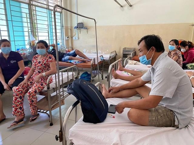 Một phòng bệnh điều trị sốt xuất huyết tại Bệnh viện Bệnh Nhiệt đới TP.HCM Một phòng bệnh điều trị sốt xuất huyết tại Bệnh viện Bệnh Nhiệt đới TP.HCM