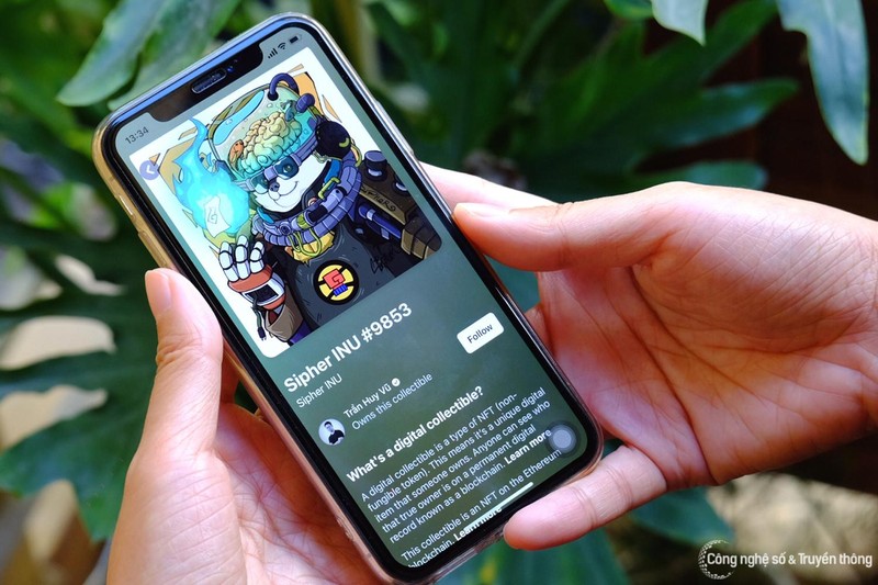 Khi ấn vào NFT được chia sẻ trên Facebook, người xem sẽ thấy ngay được thông tin về tài khoản của chủ sở hữu NFT đó. Ảnh: Trọng Đạt