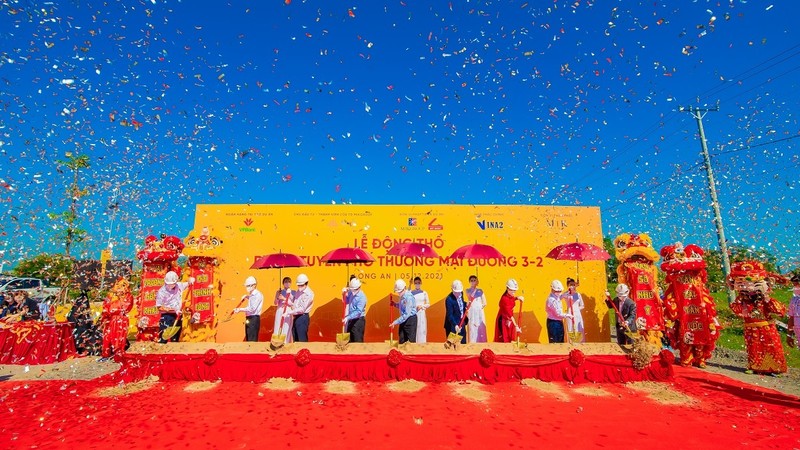 Đầu tháng 12.2021, dự án Imperia Grand Plaza Đức Hòa đã được động thổ đánh dấu sự có mặt tại tuyến đường 3/2 thị trấn Hậu Nghĩa, huyện Đức Hòa