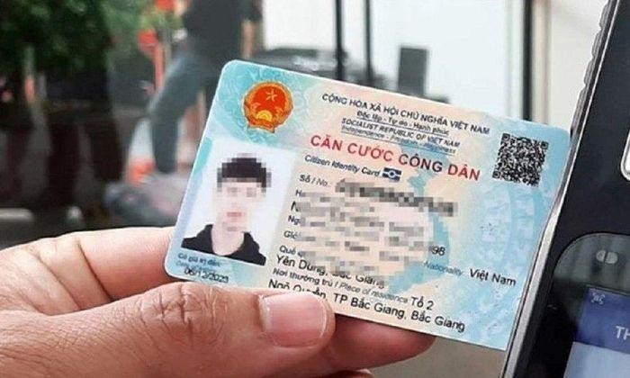 Ba nhóm người bắt buộc phải đổi căn cước công dân gắn chíp trong năm 2023