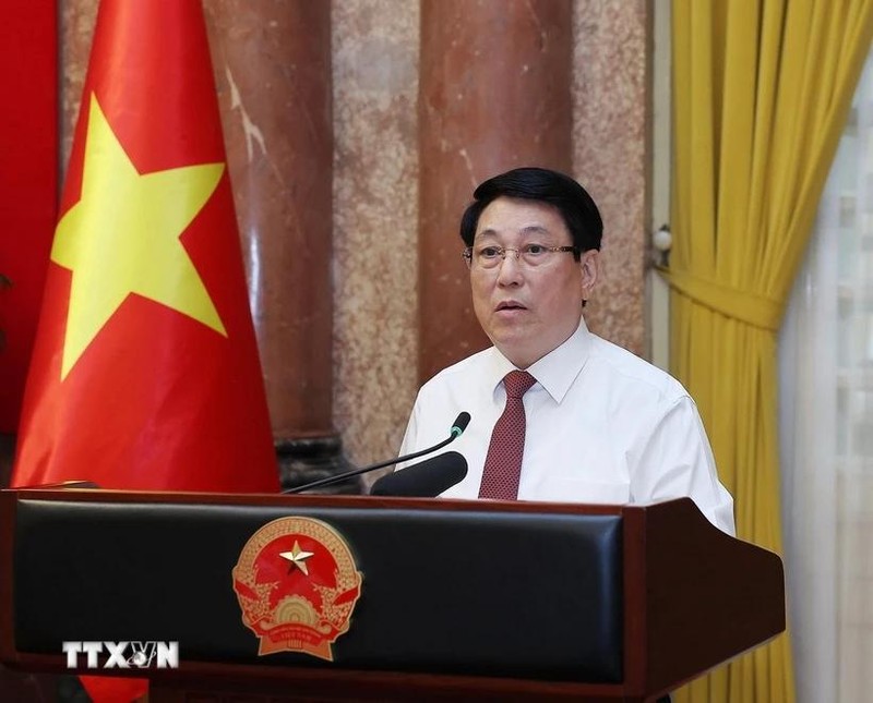 Chủ tịch nước Lương Cường phát biểu tại buổi gặp mặt các nhà báo tiêu biểu toàn quốc. (Ảnh: Lâm Khánh/TTXVN) chu-tich-nuoc-luong-cuong-gap-mat-cac-nha-bao-tieu-bieu-toan-quoc-8102768-3.jpg