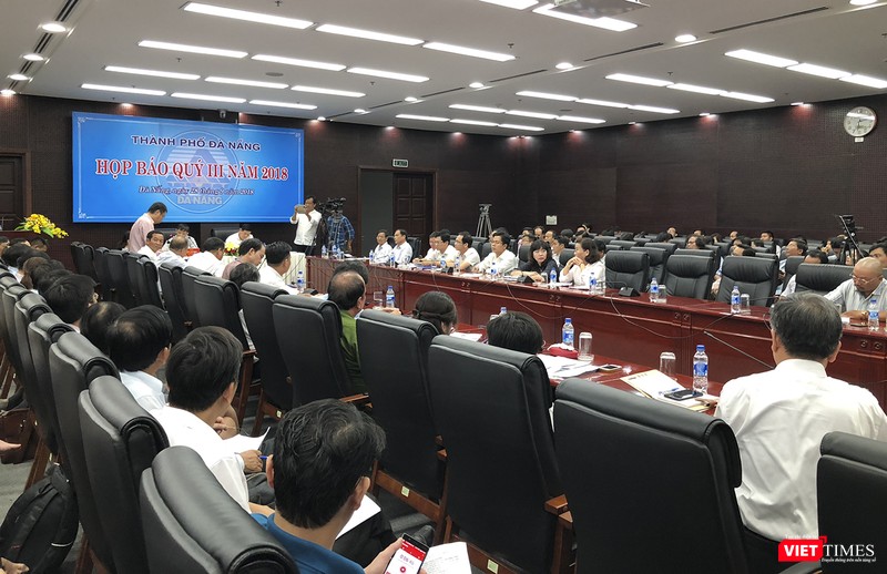 Buổi họp báo thu hút sự quan tâm của nhiều cơ quan báo chí Buổi họp báo thu hút sự quan tâm của nhiều cơ quan báo chí