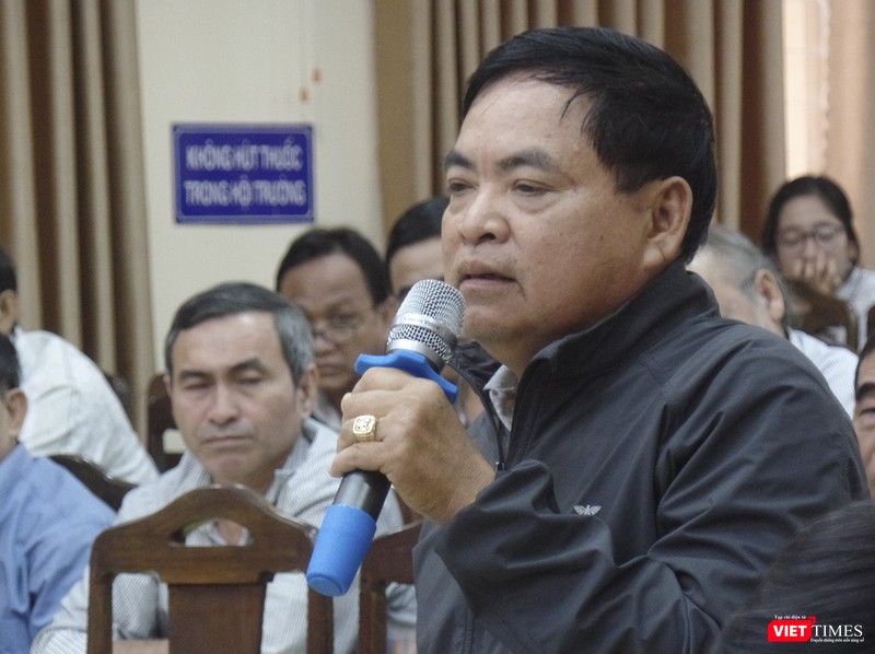 Cử tri đặt câu hỏi thẳng thắn đối với Chủ tịch UBND TP.Đà Nẵng Huỳnh Đức Thơ khi ông từng bị kỷ luật, nhưng ông vẫn không bị cách chức, điều chuyển mà vẫn tại vị.