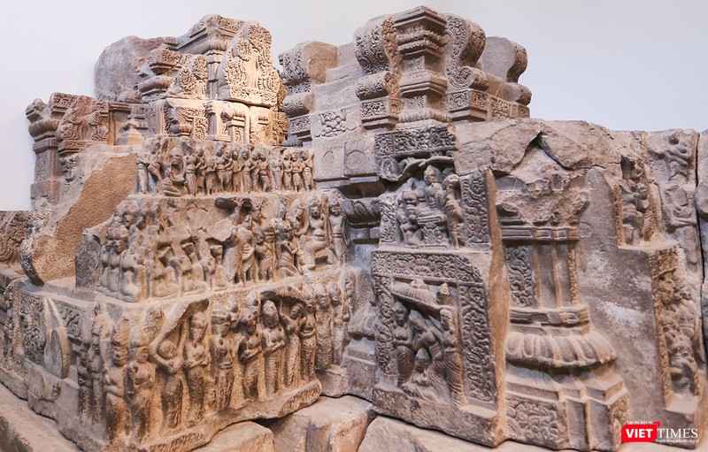 Họa tiết mô tả các nghi lễ tín ngưỡng Phật giáo