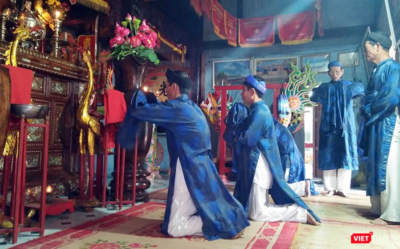 Nghi thức cúng tế trước khi dựng cây Nêu trên đảo Lý Sơn