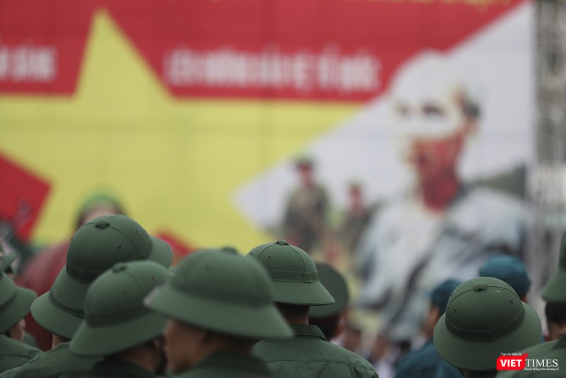 Giờ đây, chúng con là Bộ đội Cụ Hồ