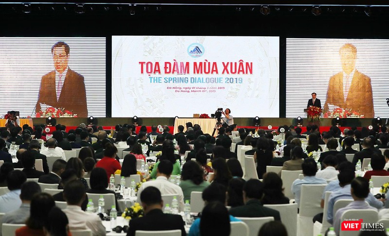 Ông Huỳnh Đức Thơ, Chủ tịch UBND TP Đà Nẵng mong muốn cộng đồng doanh nghiệp, các tổ chức đóng góp ý kiến thẳng thắn để Đà Nẵng phát triển thành TP đáng đến để đầu tư Ông Huỳnh Đức Thơ, Chủ tịch UBND TP Đà Nẵng mong muốn cộng đồng doanh nghiệp, các tổ chức đóng góp ý kiến thẳng thắn để Đà Nẵng phát triển thành TP đáng đến để đầu tư