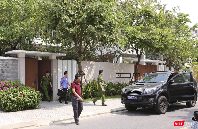 Nguyên Phó Chánh Văn phòng UBND TP Đà Nẵng bị khởi tố ảnh 1 Khám xét nhà cựu Phó chủ tịch Đà Nẵng Nguyễn Ngọc Tuấn