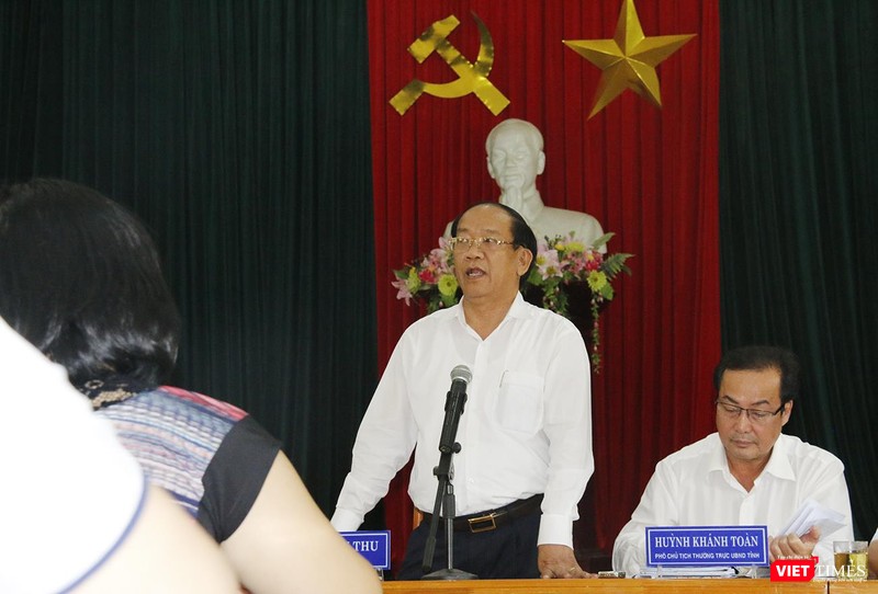 Ông Đinh Văn Thu-Chủ tịch UBND tỉnh Quảng Nam chủ trì buổi tiếp xúc các khách hàng mắc kẹt giữa Bách Đạt An và Hoàng Nhất Nam diễn ra sáng ngày 9/4 tại Trụ sở Tiếp công dân tỉnh Quảng Nam Ông Đinh Văn Thu-Chủ tịch UBND tỉnh Quảng Nam chủ trì buổi tiếp xúc các khách hàng mắc kẹt giữa Bách Đạt An và Hoàng Nhất Nam diễn ra sáng ngày 9/4 tại Trụ sở Tiếp công dân tỉnh Quảng Nam