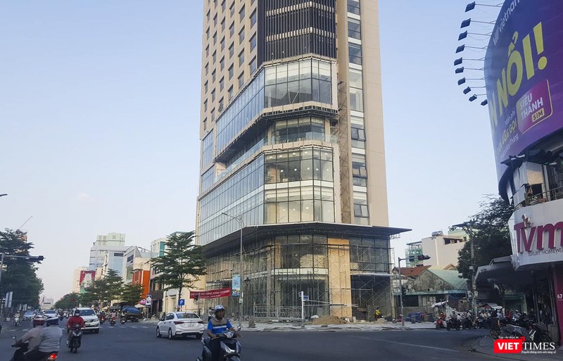 Lô đất 59 Lê Duẩn (quận Hải Châu) được Công ty CP lương thực Đà Nẵng chuyển nhượng cho tổ chức bên ngoài và hiện đang xây khách sạn.