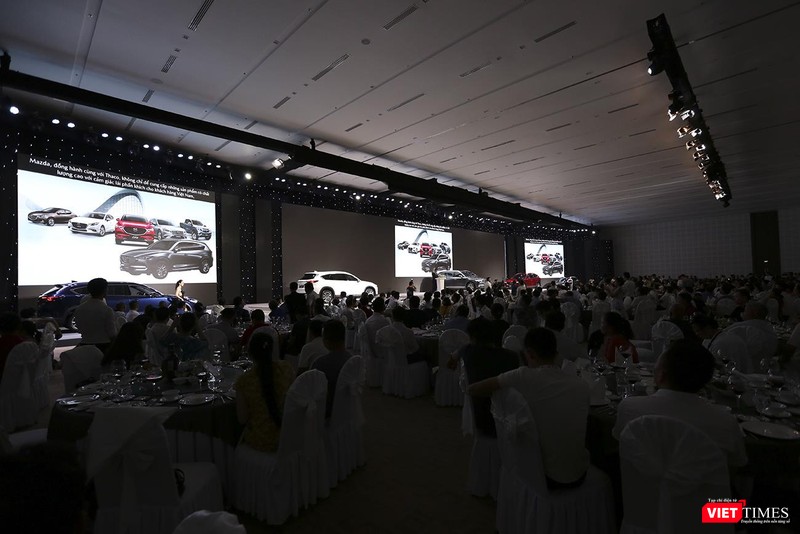 Buổi ra mắt xe Mazda CX-8 thu hút sự quan tâm của khách hàng