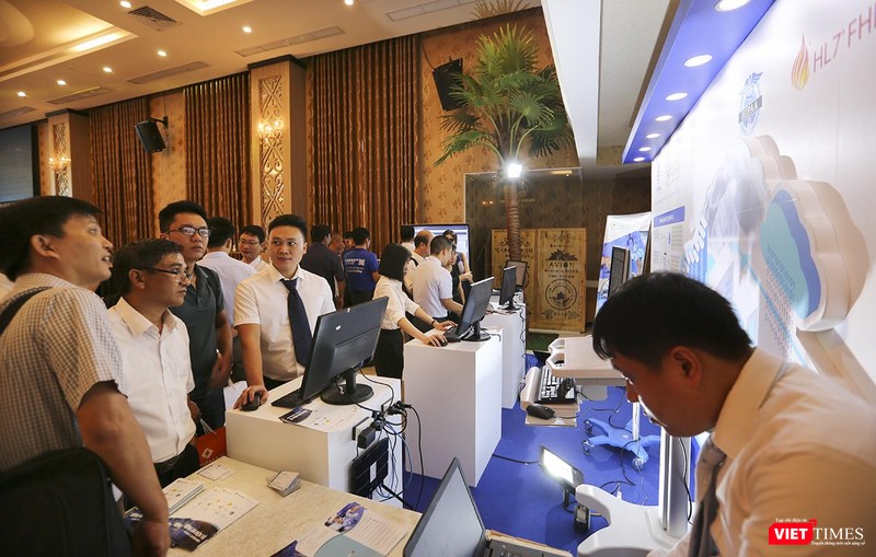 Các doanh nghiệp giới thiệu các giải pháp ứng dụng công nghê thông minh trong chăm sóc sức khỏe Các doanh nghiệp giới thiệu các giải pháp ứng dụng công nghê thông minh trong chăm sóc sức khỏe