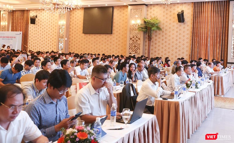 Sự kiện có sự tham dự của hơn 600 đại biểu là lãnh đạo Sở Y tế, bệnh viện, hiệp hội, cán bộ CNTT chuyên trách của 63 tỉnh thành trên cả nước Sự kiện có sự tham dự của hơn 600 đại biểu là lãnh đạo Sở Y tế, bệnh viện, hiệp hội, cán bộ CNTT chuyên trách của 63 tỉnh thành trên cả nước